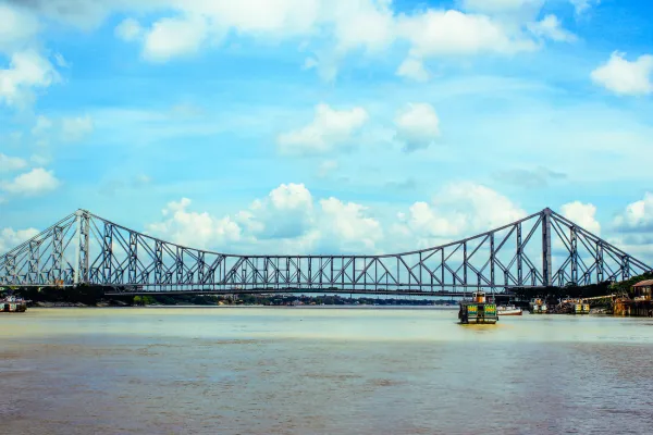 Howrah Bridge view representing Ogaan Laminates services in West Bengal
